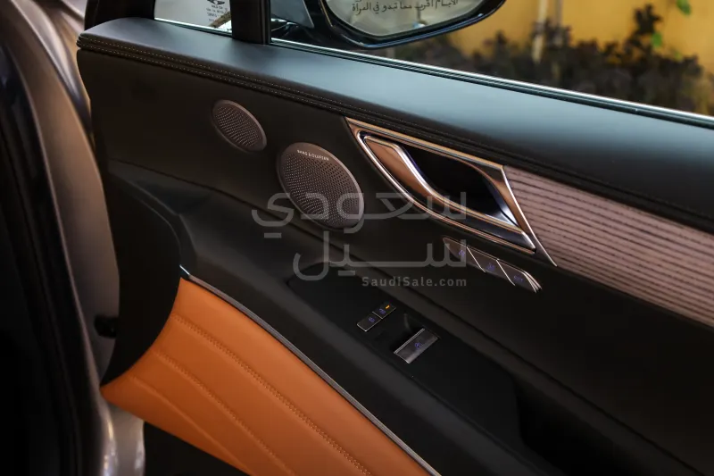 2025 جينيسيس جي في 80