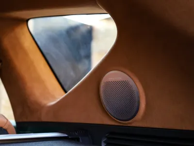 2025 جينيسيس جي في 80