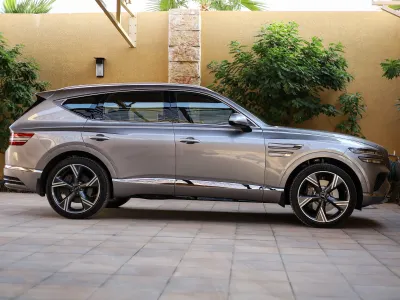 2025 جينيسيس جي في 80