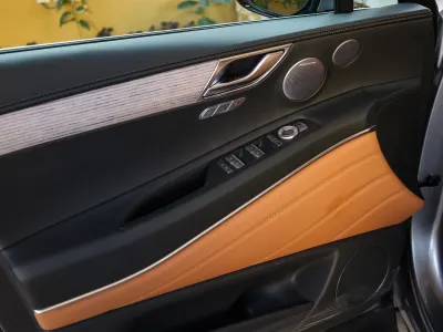 2025 جينيسيس جي في 80