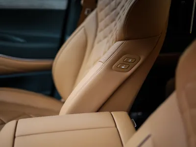 2025 جينيسيس جي في 80