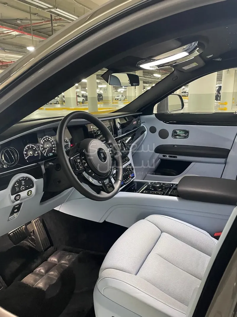 2023 رولز رويس قوست