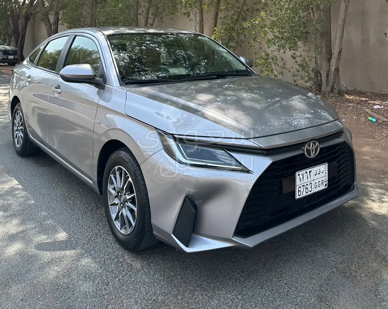 2024 تويوتا ياريس