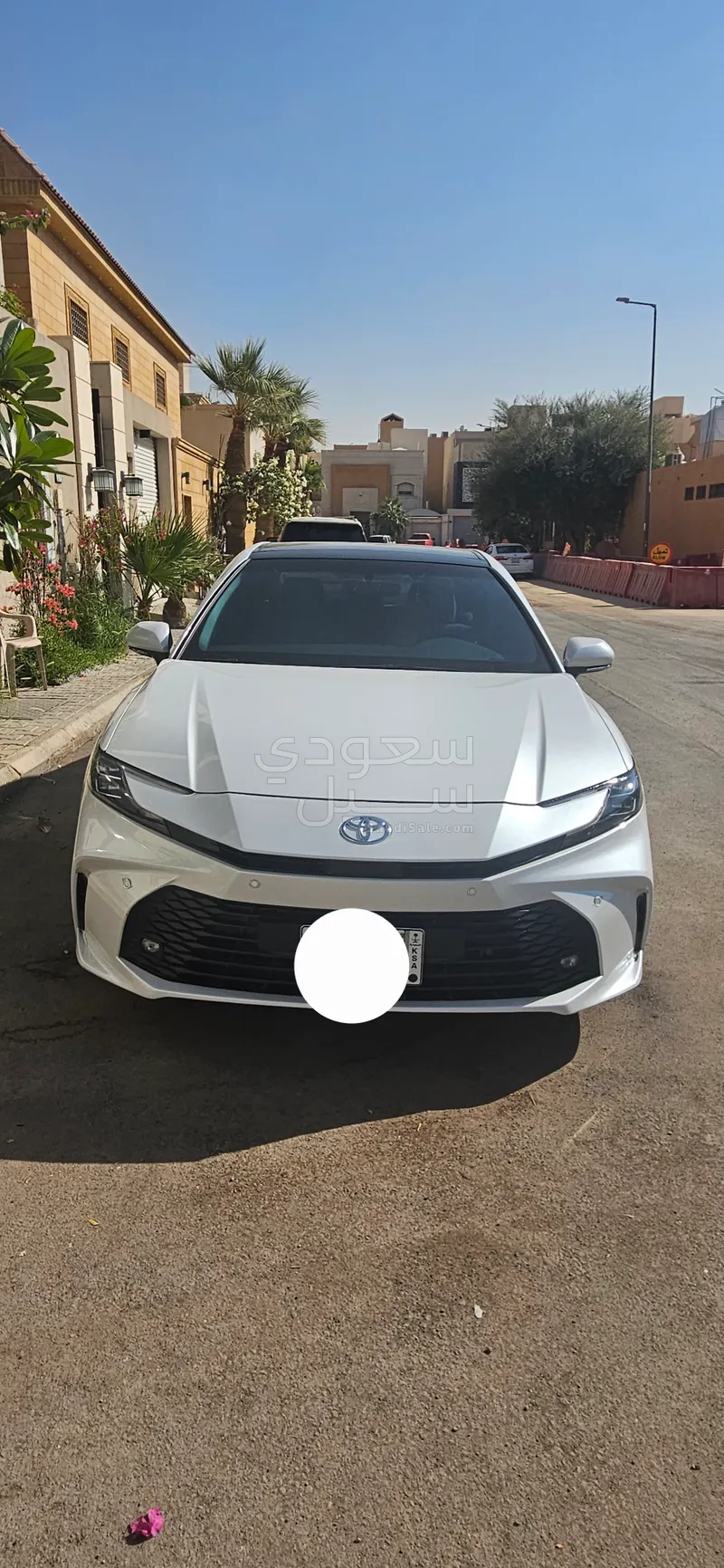 2025 تويوتا كامري ال اي