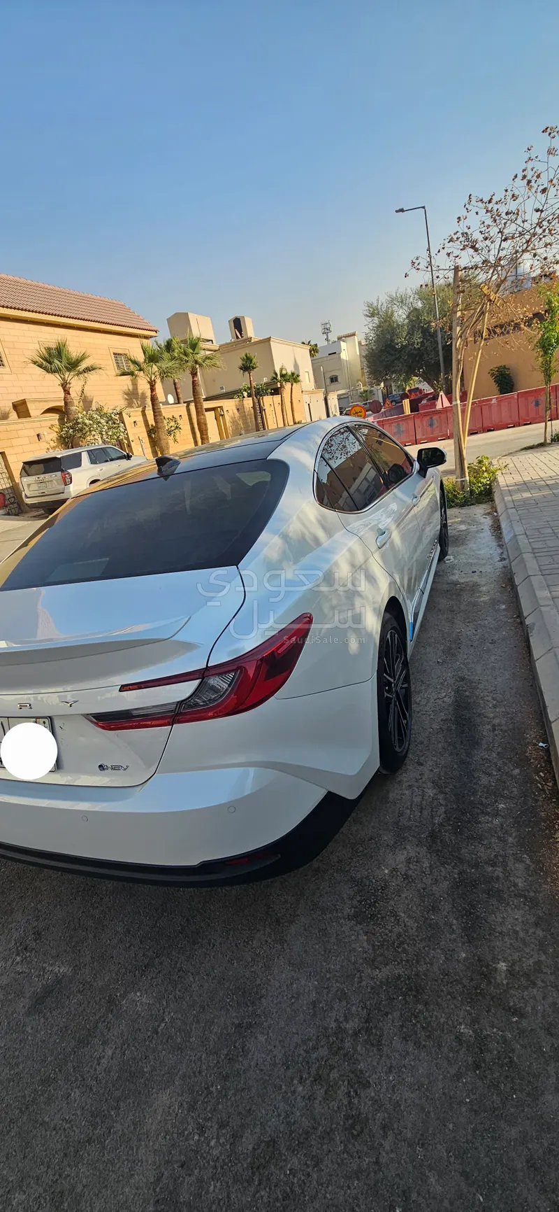 2025 تويوتا كامري ال اي