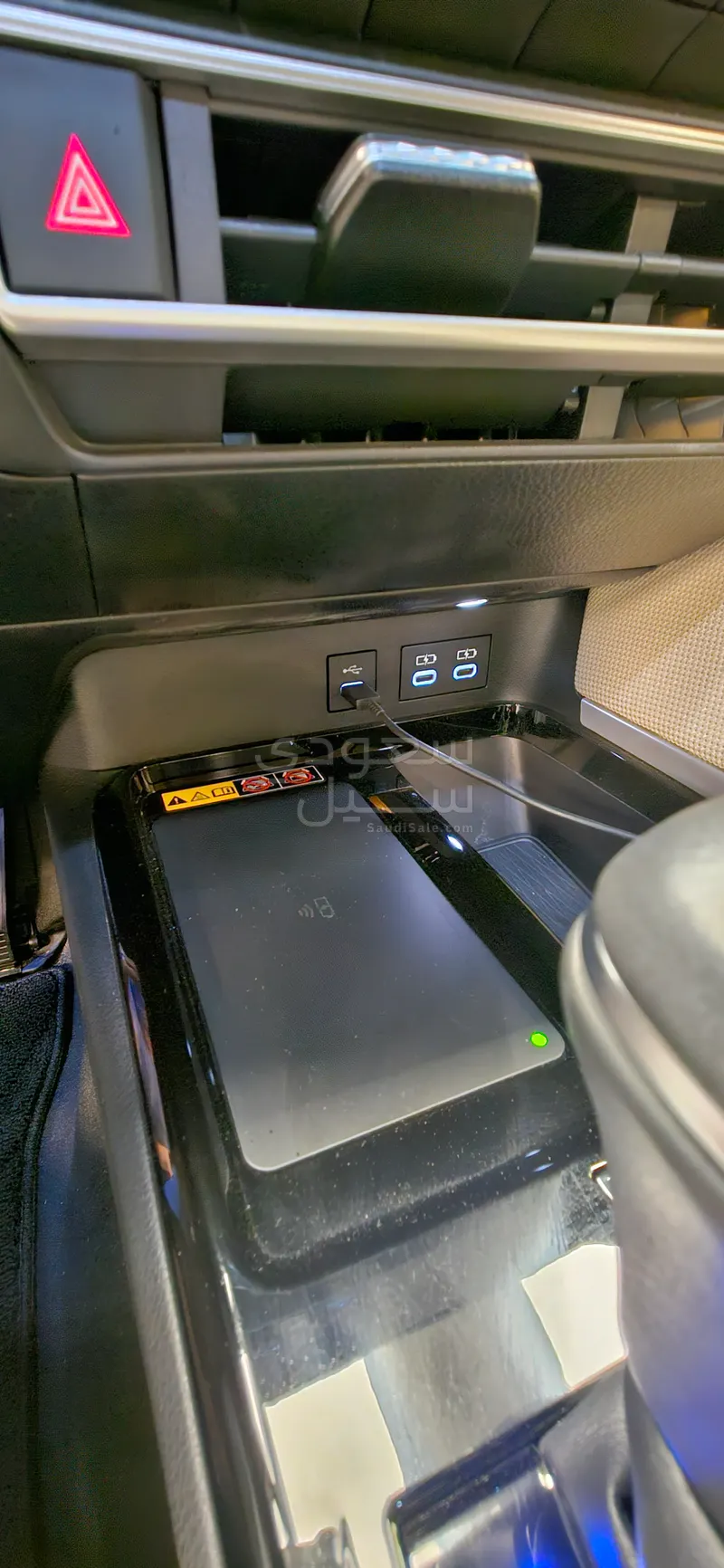 2025 تويوتا كامري ال اي