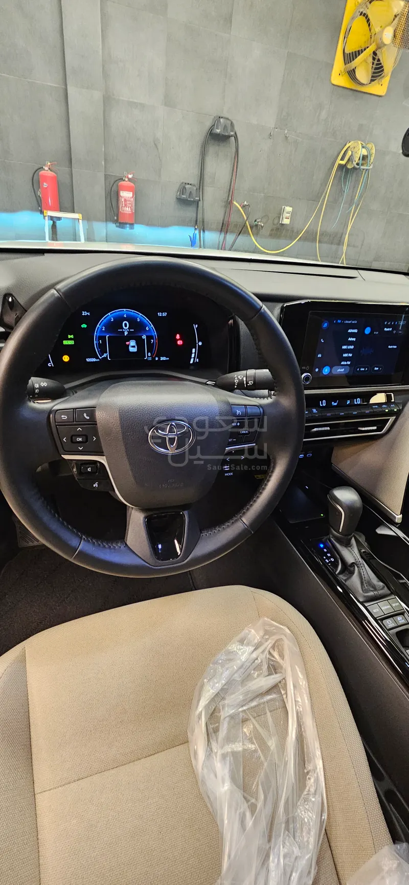 2025 تويوتا كامري ال اي