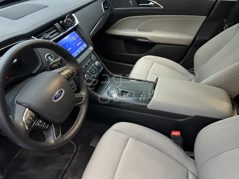 2021 فورد توروس