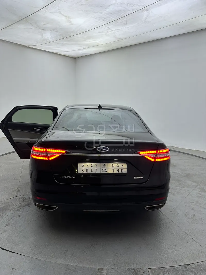 2021 فورد توروس