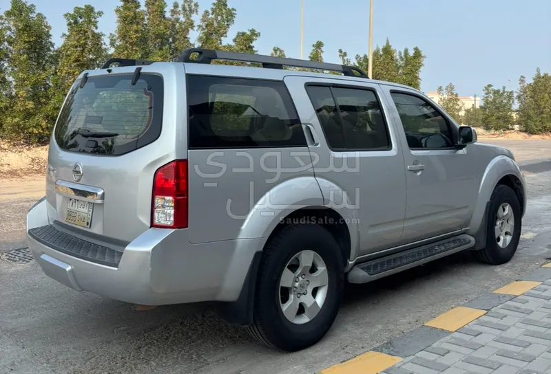 2010 نيسان باثفايندر