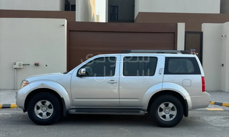 2010 نيسان باثفايندر