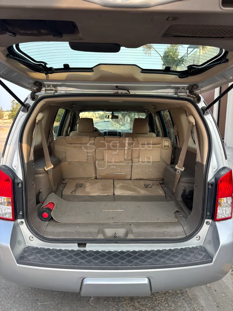 2010 نيسان باثفايندر