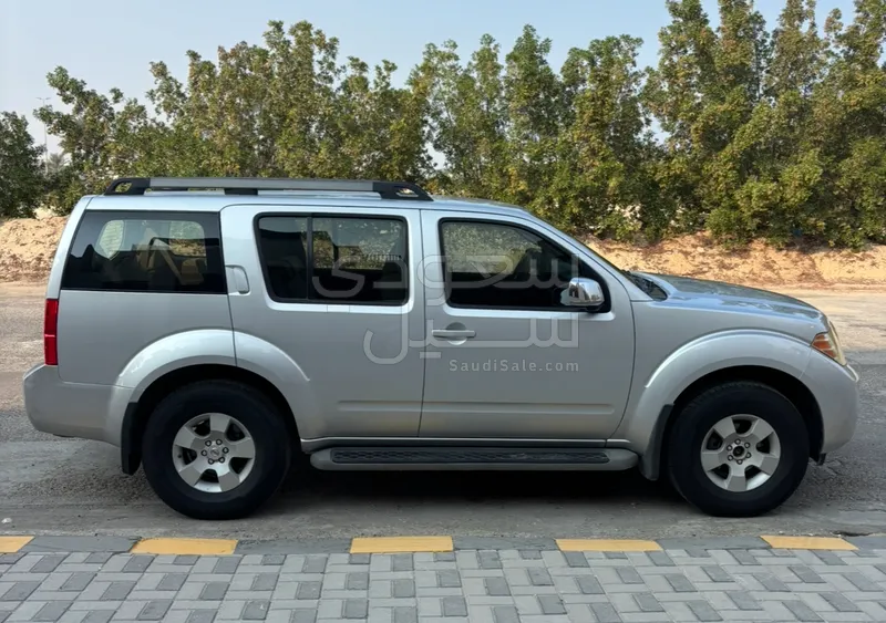 2010 نيسان باثفايندر