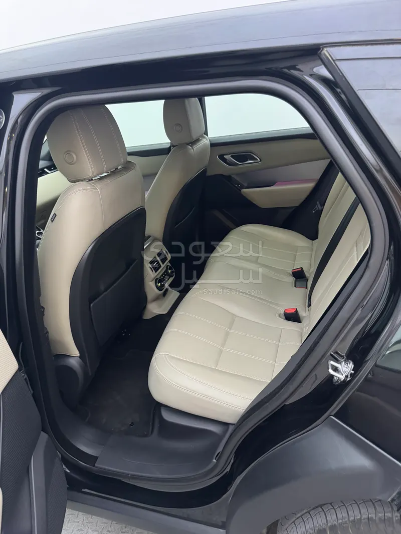 2021 لاند روفر رينج روفر فيلار اس