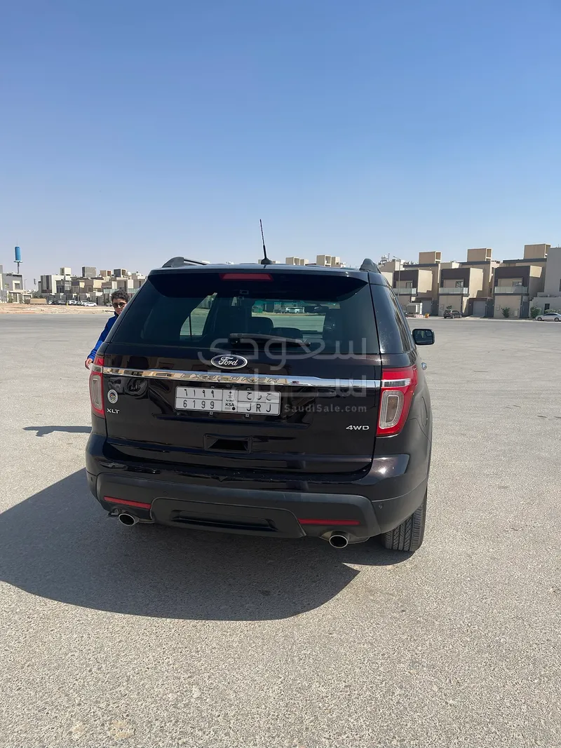 2013 فورد اكسبلورر اكس ال تي