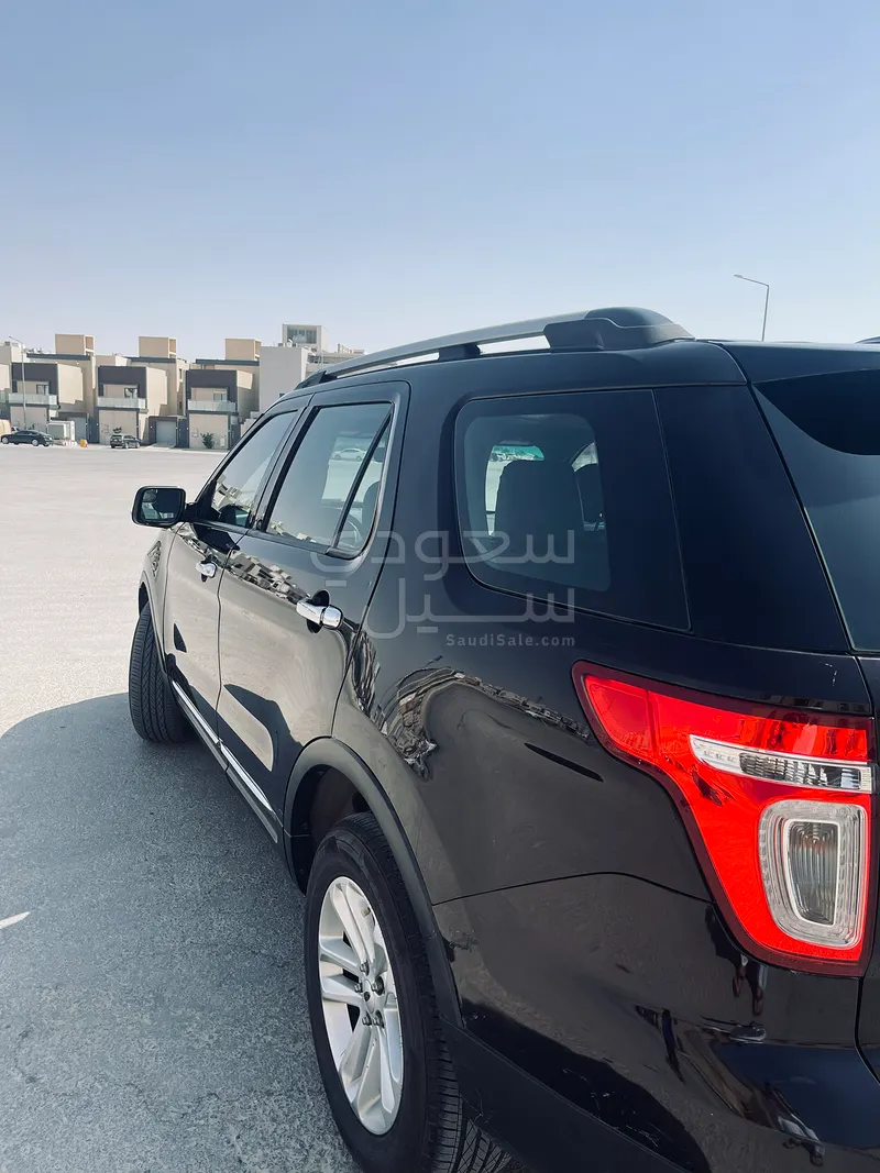 2013 فورد اكسبلورر اكس ال تي