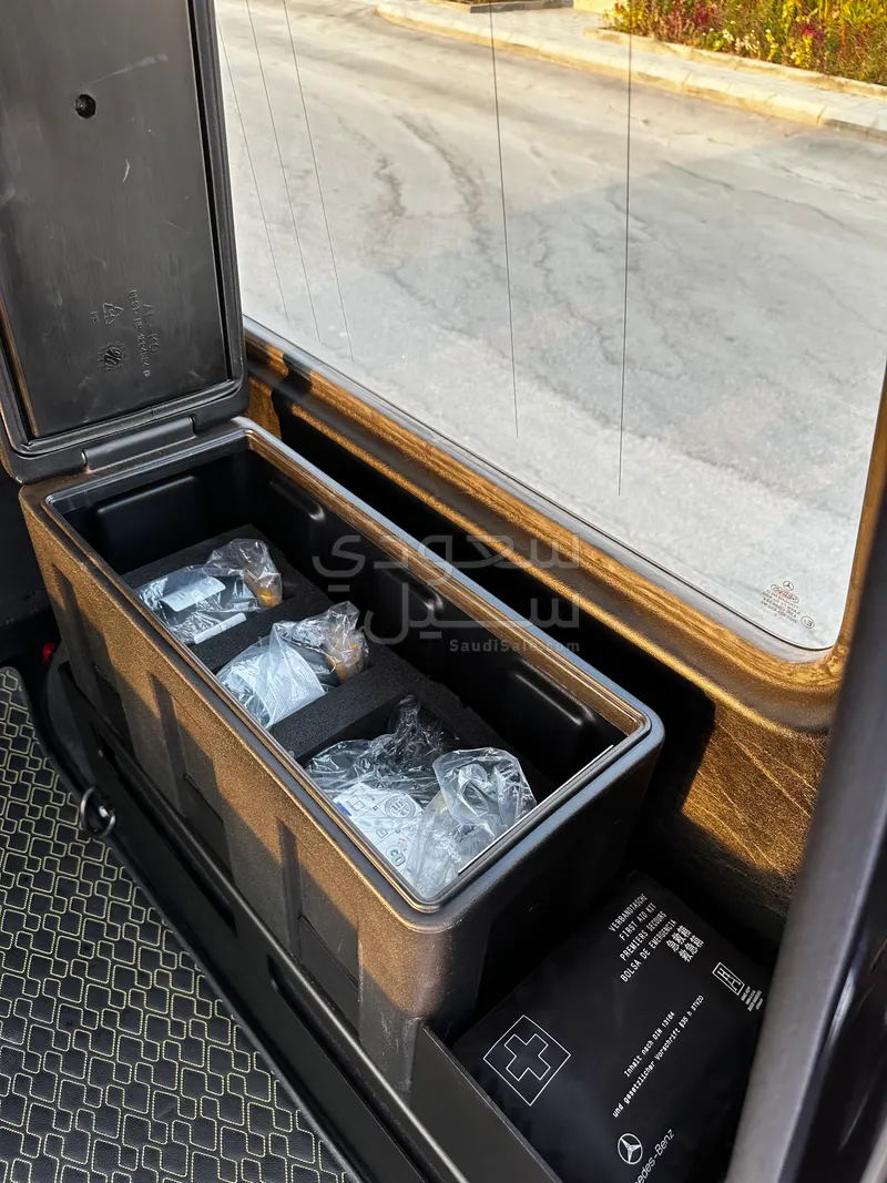 2017 مرسيدس - بنز جي 500 4×4