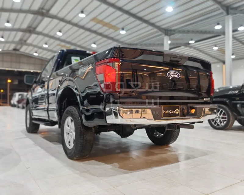 2025 فورد اف 150