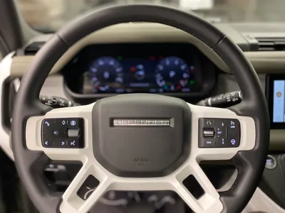 2024 لاند روفر ديفيندر 90