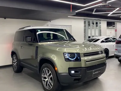 2024 لاند روفر ديفيندر 90