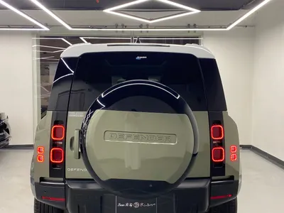 2024 لاند روفر ديفيندر 90