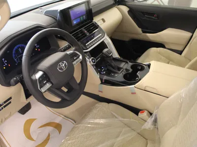 2025 تويوتا لاند كروزر جي اكس ار