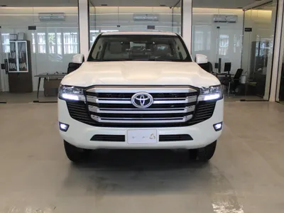 2025 تويوتا لاند كروزر جي اكس ار