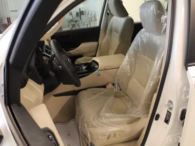 2025 تويوتا لاند كروزر جي اكس ار