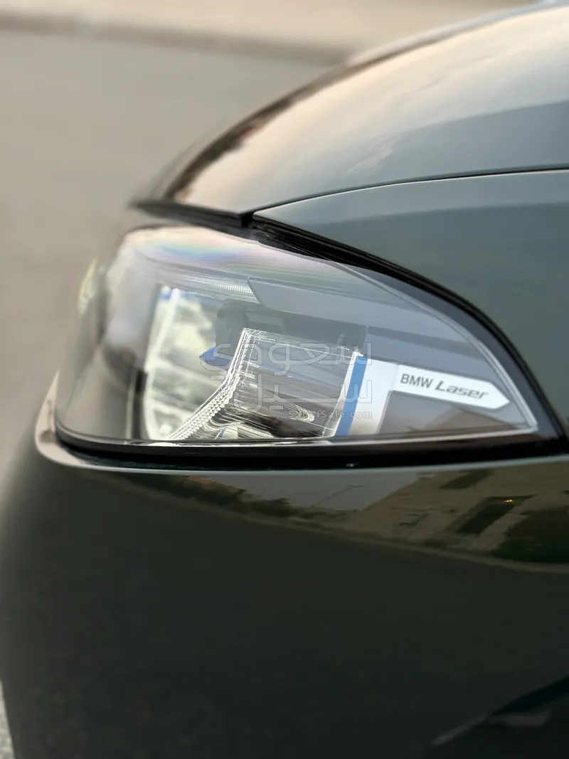 2024 BMW 8 Series 840i