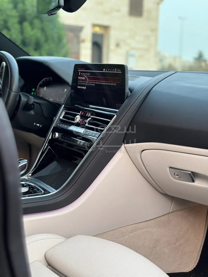 2024 BMW 8 Series 840i