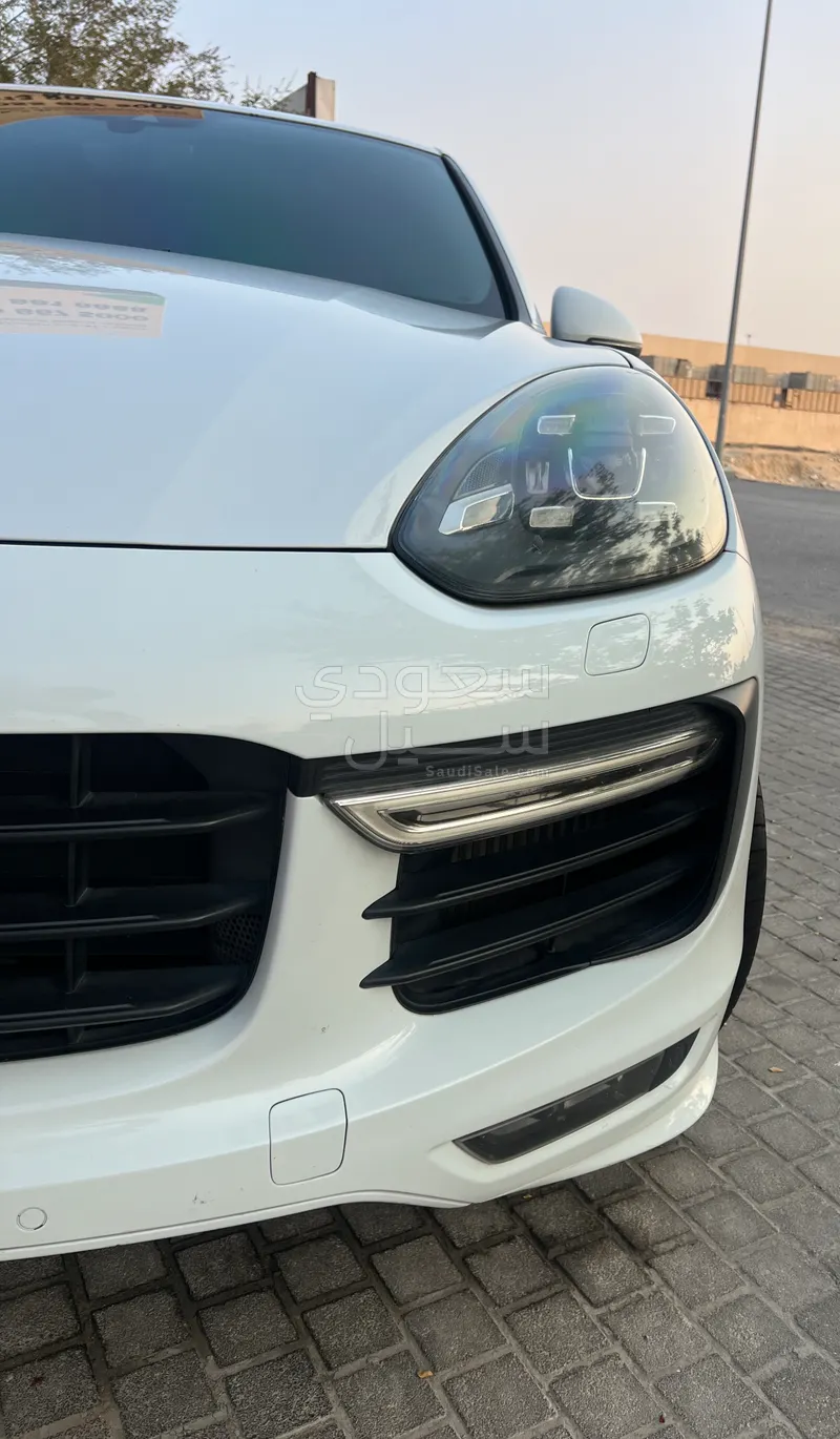 2016 بورش كايين جي تي اس