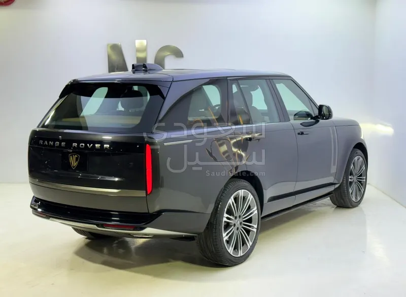 2025 لاند روفر رينج روفر فوج اس اي