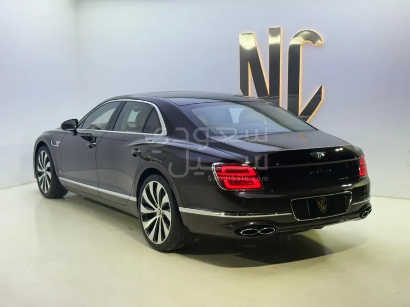 2021 بنتلي كونتيننتل فلاينج سبير