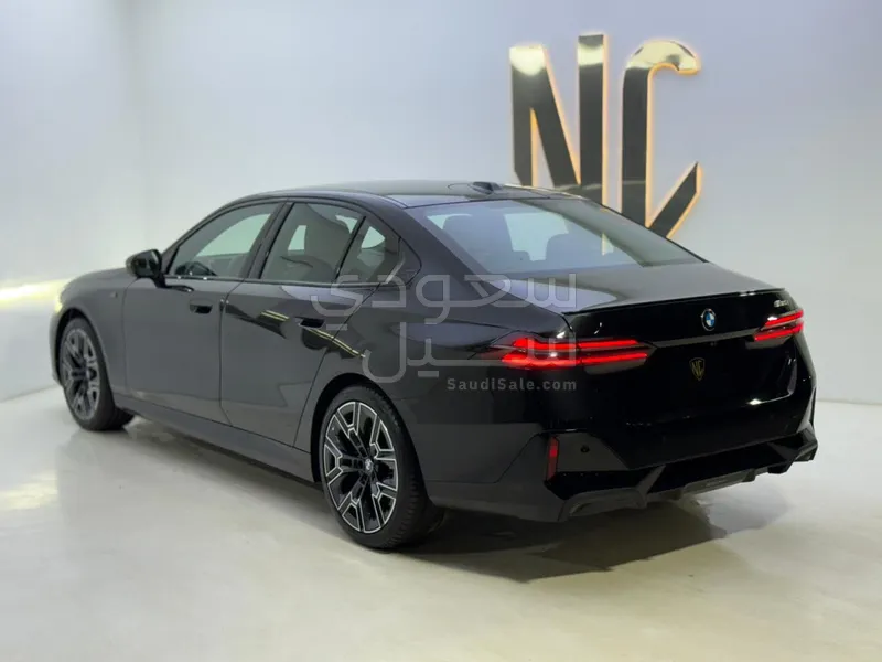 2026 بي ام دبليو الفئة الخامسة 520 أي