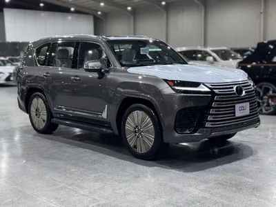 2025 لكزس إل إكس 600