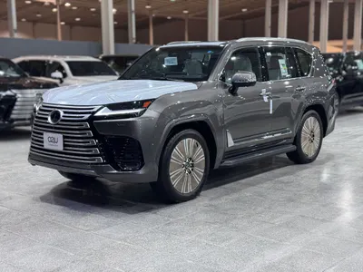 2025 لكزس إل إكس 600