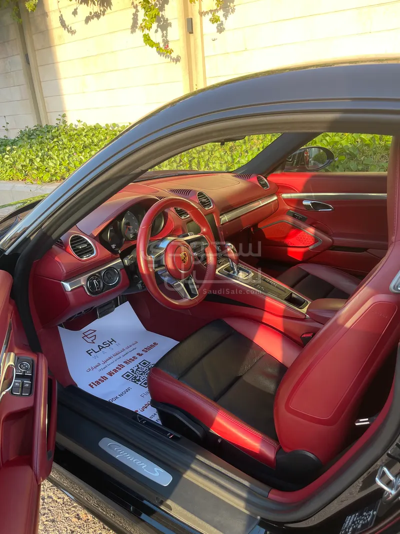 2018 بورش كايمان اس