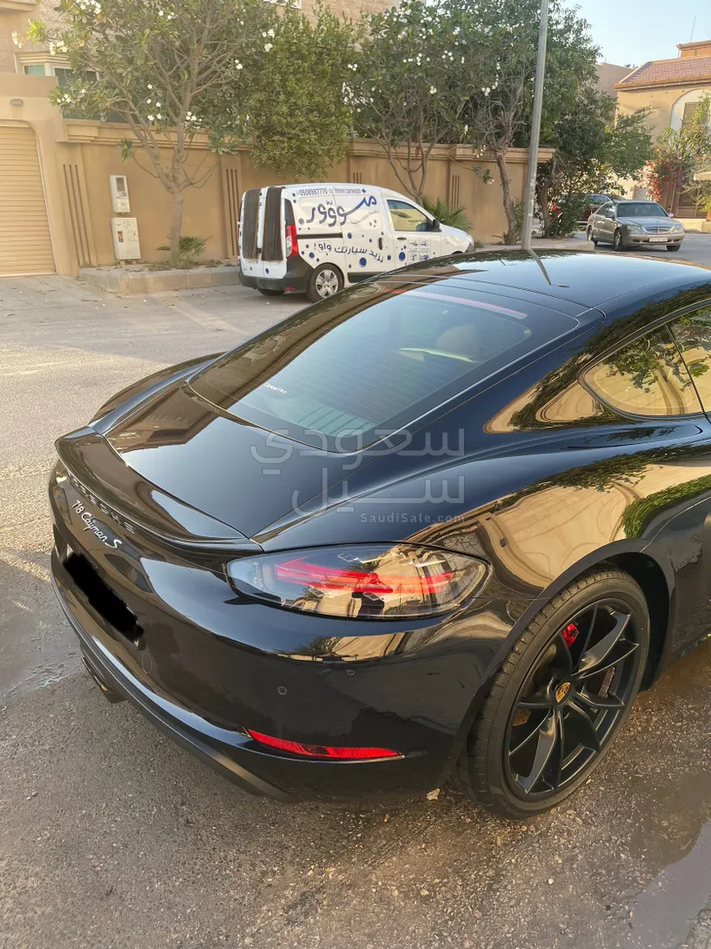 2018 بورش كايمان اس