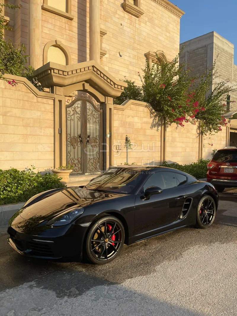 2018 بورش كايمان اس