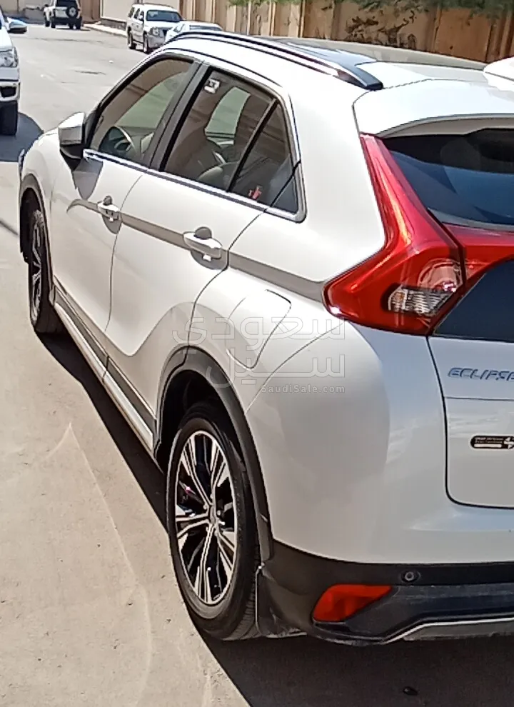 2018 متسوبيشي اكليبس كروس