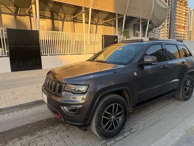 2017 جييب جراند شيروكي تريل هوك