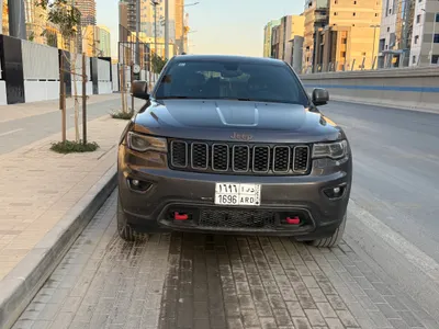 2017 جييب جراند شيروكي تريل هوك