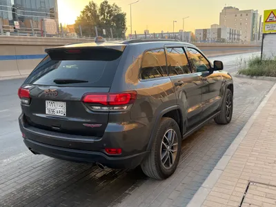 2017 جييب جراند شيروكي تريل هوك