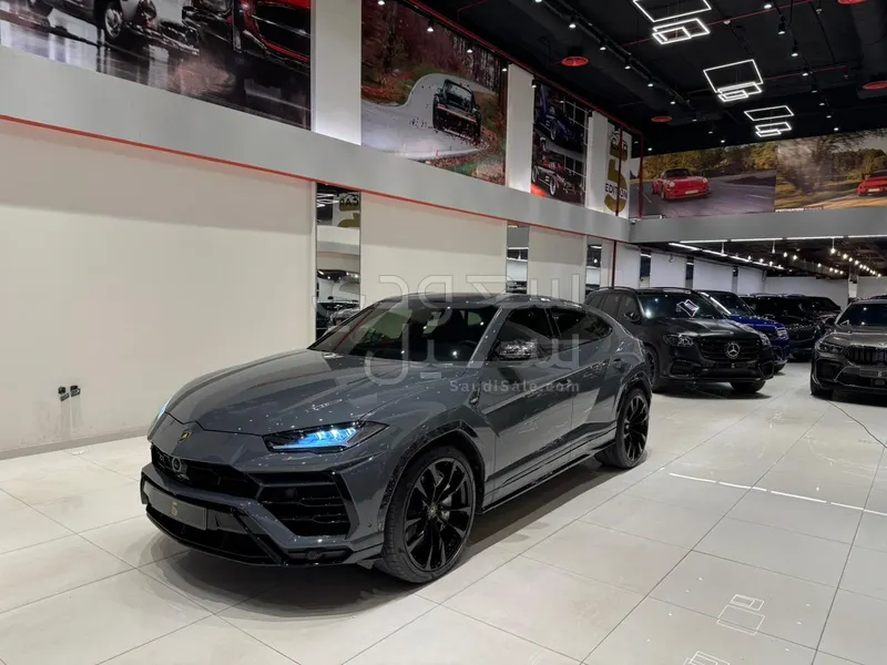 2022 لمبرجيني اوروس