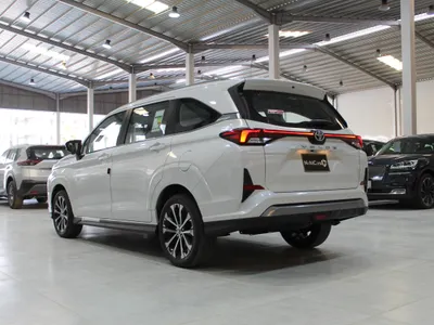 2025 تويوتا فيلوز