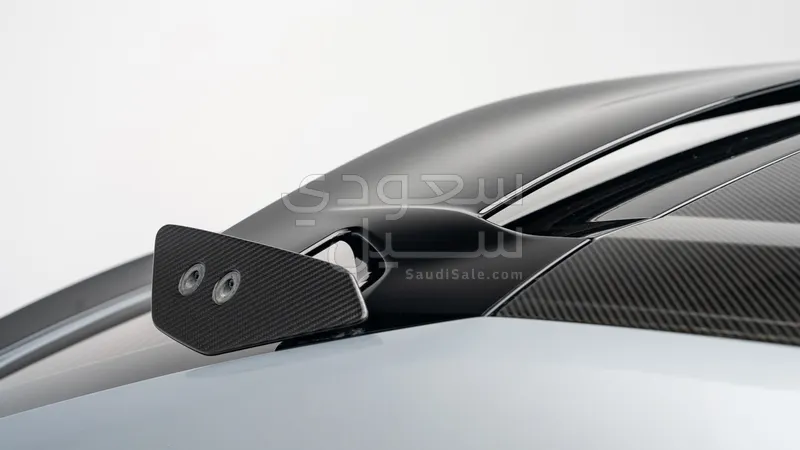 2023 لمبرجيني اوروس بيرفورمانتي