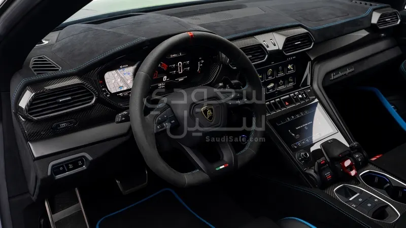 2023 لمبرجيني اوروس بيرفورمانتي