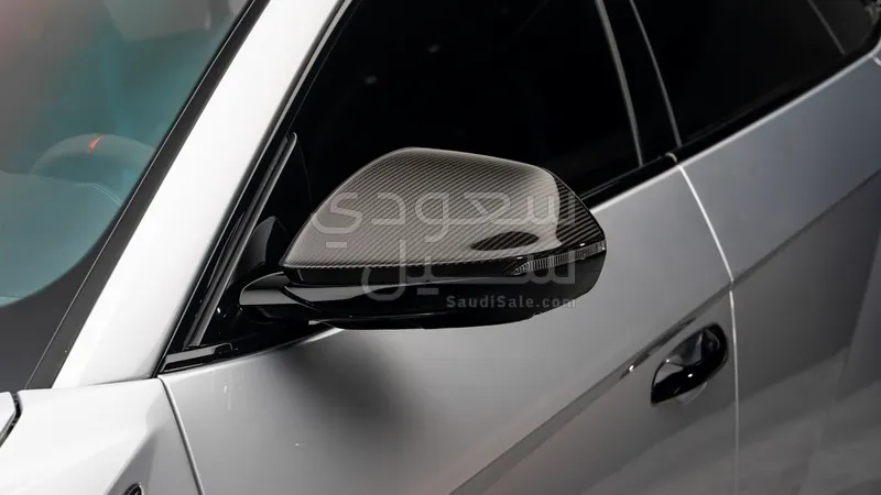 2023 لمبرجيني اوروس بيرفورمانتي