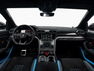 2023 لمبرجيني اوروس بيرفورمانتي