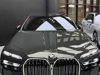 2026 بي ام دبليو الفئة السابعة 735أي